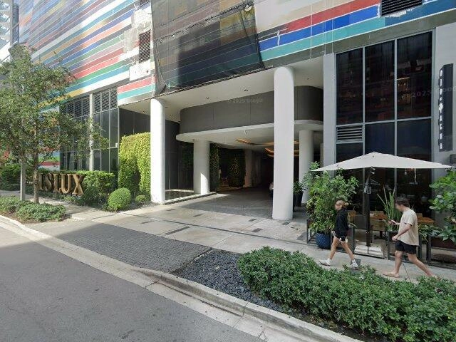 House image located at Miami, FL 33130