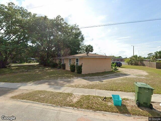 House image located at Palatka, FL 32177