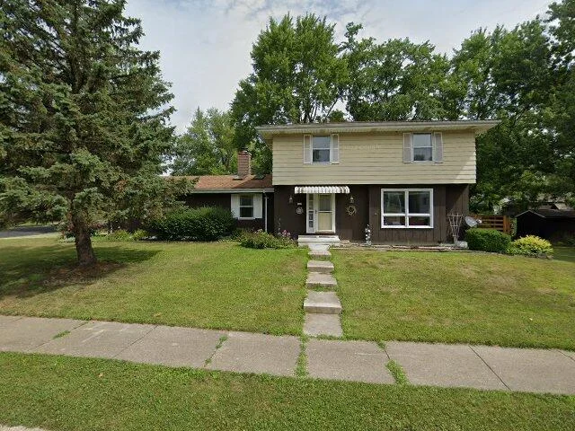 House image located at Peoria, IL 61615