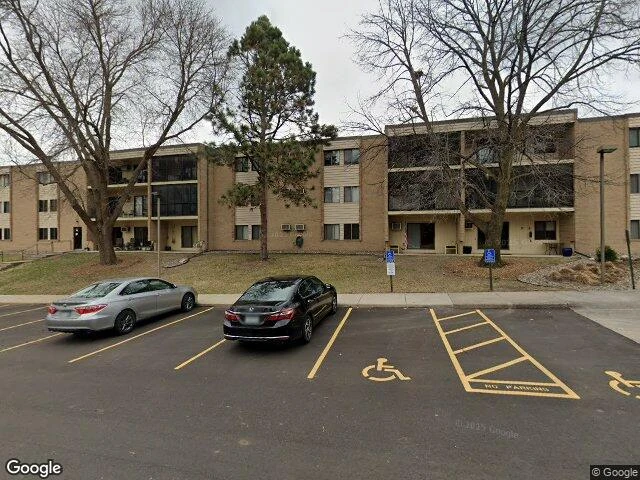 House image located at Eden Prairie, MN 55344