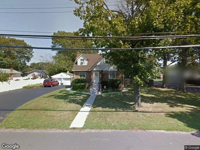 House image located at West Babylon, NY 11704