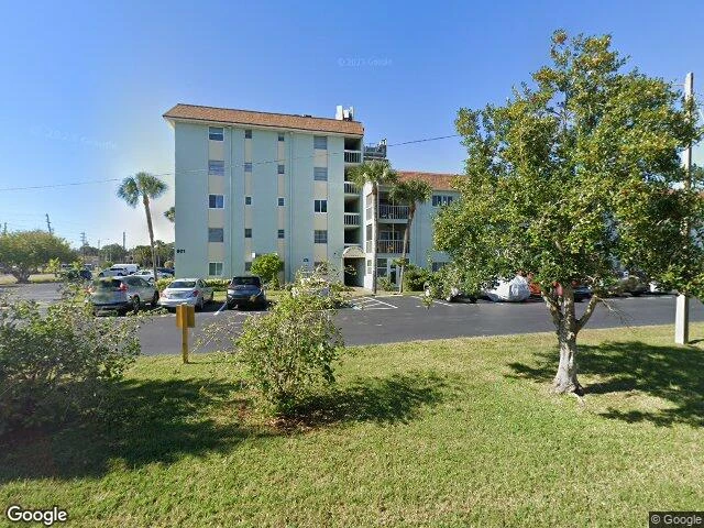 House image located at Saint Petersburg, FL 33702