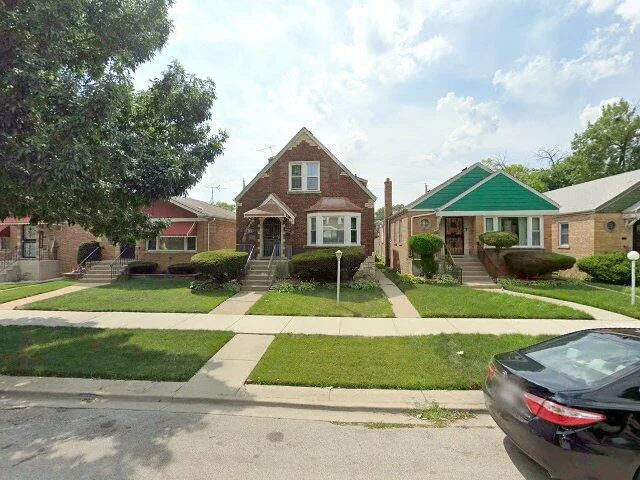 House image located at Chicago, IL 60628