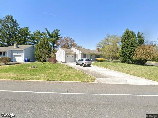 House image located at Riverton, NJ 08077