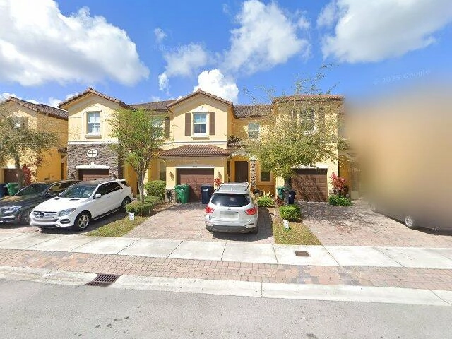 House image located at Miami, FL 33178