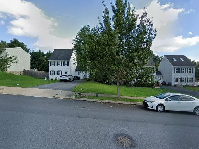 House image located at Lititz, PA 17543