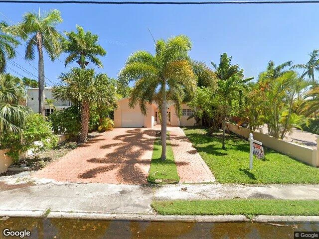 House image located at Hollywood, FL 33019