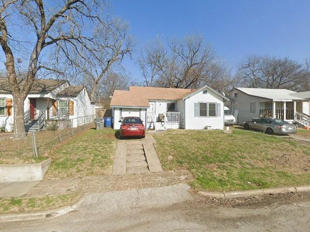 House image located at Dallas, TX 75216