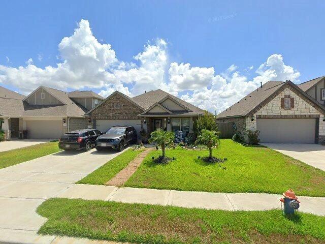 House image located at Rosharon, TX 77583