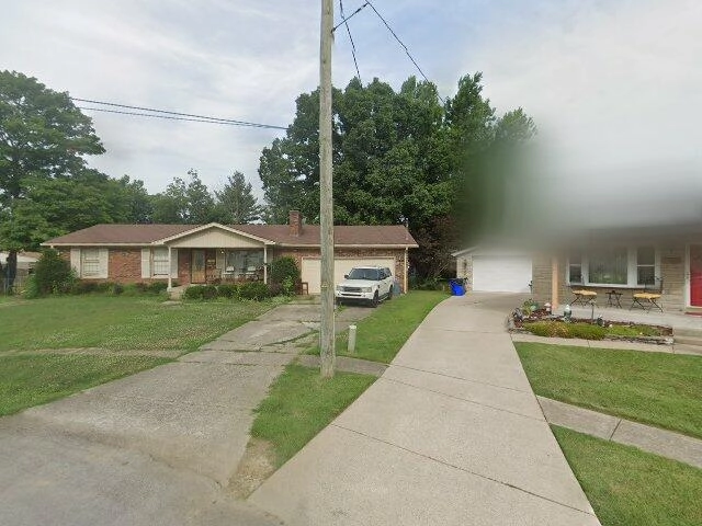 House image located at Louisville, KY 40216