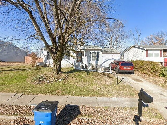 House image located at Godfrey, IL 62035