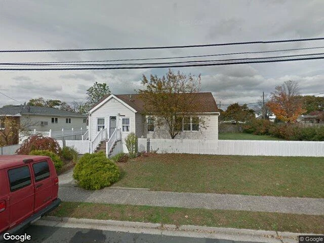 House image located at West Babylon, NY 11704