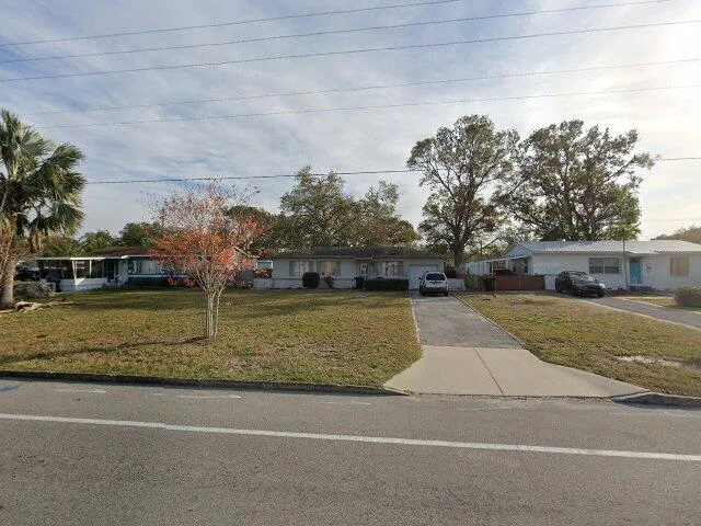 House image located at Saint Petersburg, FL 33713