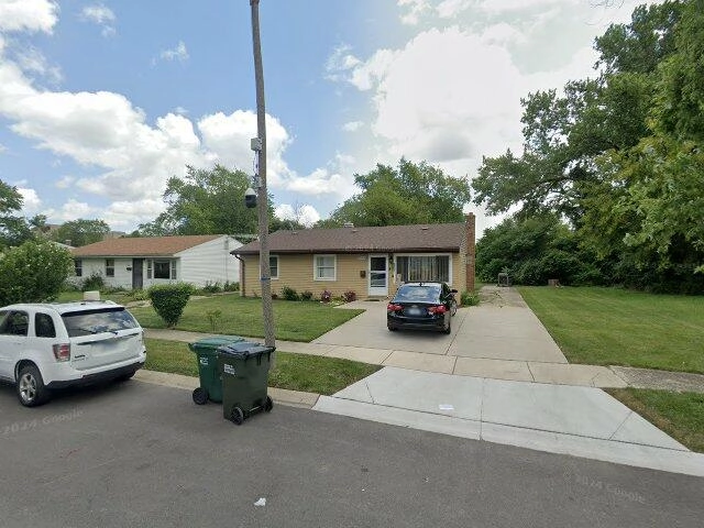 House image located at Robbins, IL 60472