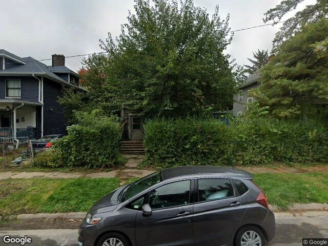 House image located at Rock Island, IL 61201