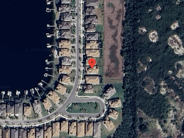 House image located at Ruskin, FL 33570