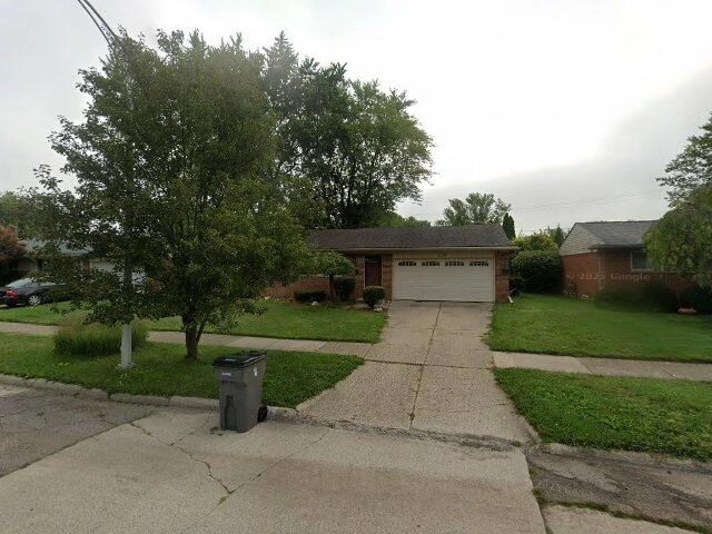House image located at Clinton Township, MI 48035