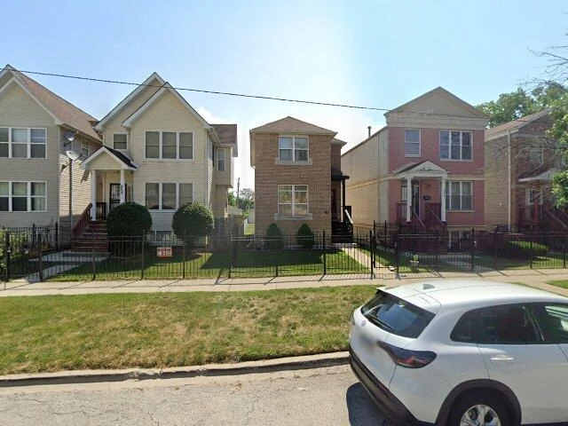House image located at Chicago, IL 60621