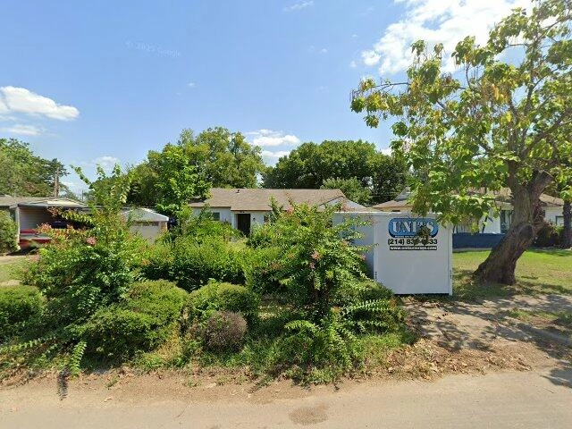 House image located at Dallas, TX 75216