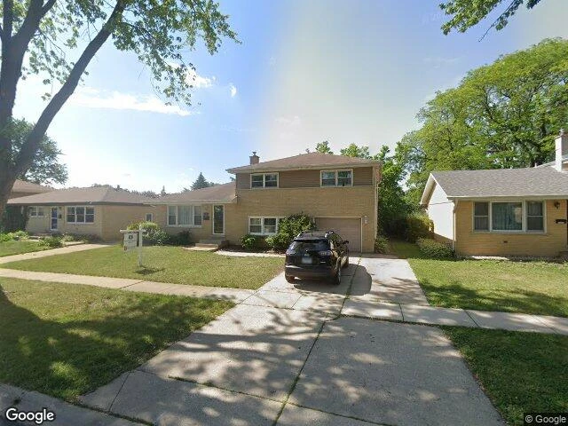 House image located at Wheeling, IL 60090