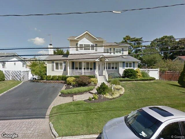 House image located at West Islip, NY 11795