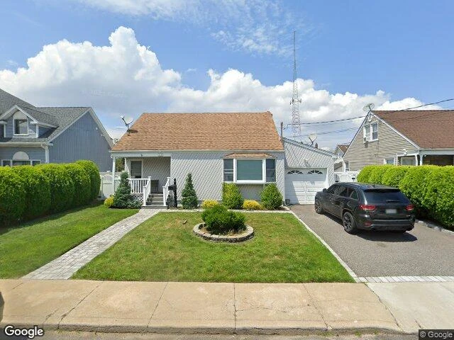 House image located at Freeport, NY 11520