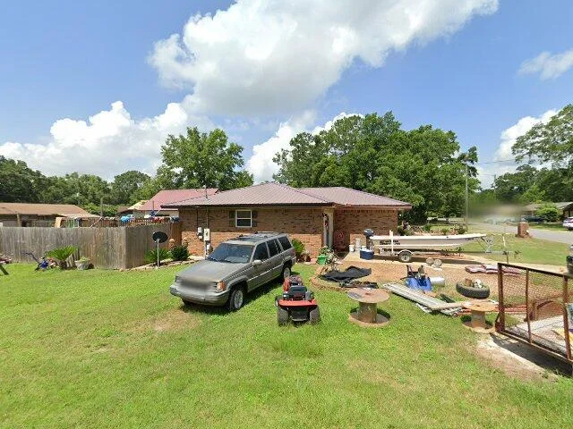 House image located at Milton, FL 32571