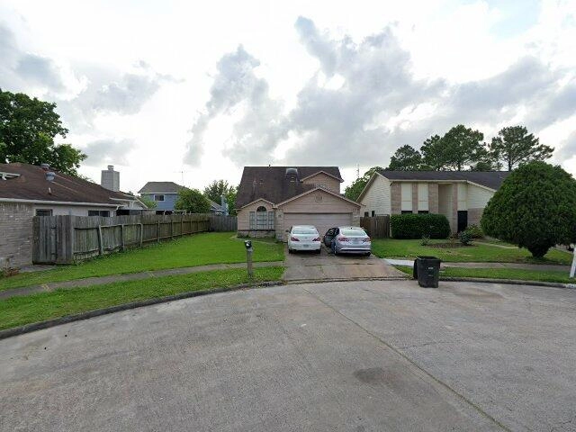 House image located at Houston, TX 77083