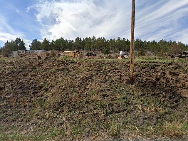 House image located at Klamath Falls, OR 97603