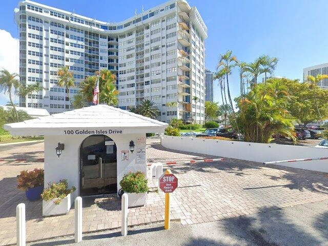 House image located at Hallandale, FL 33009