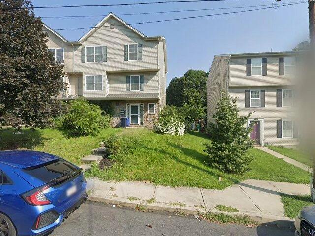 House image located at Easton, PA 18042