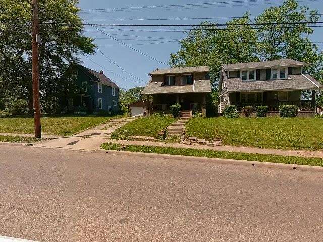 House image located at Akron, OH 44307