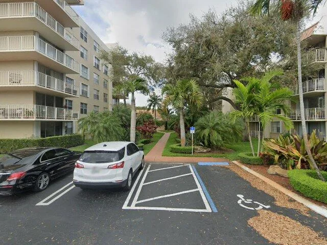 House image located at Miami, FL 33176