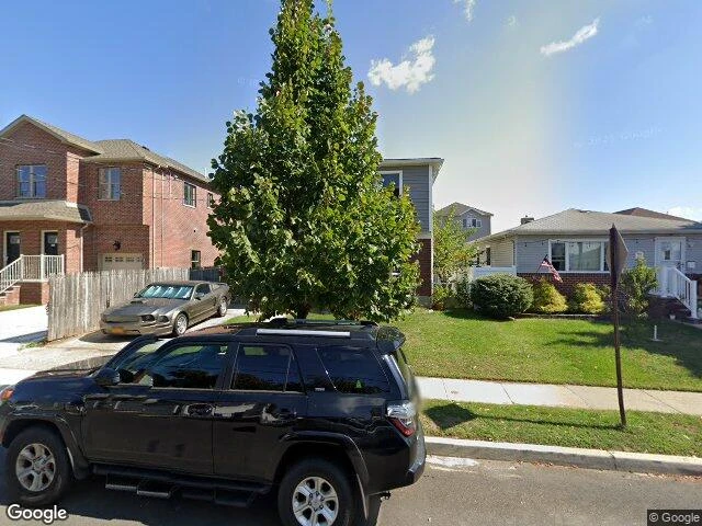 House image located at Staten Island, NY 10305