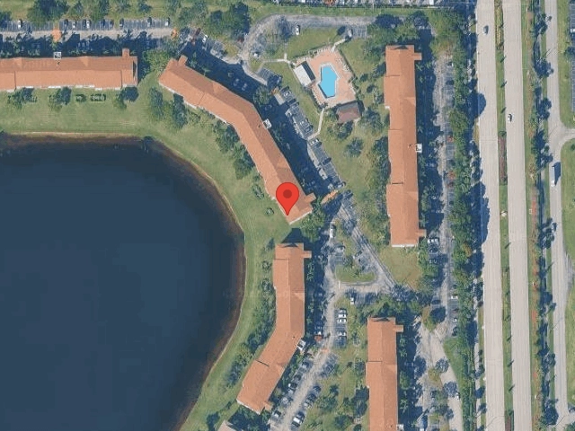 House image located at Hollywood, FL 33027