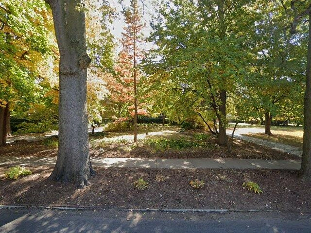 House image located at Peoria, IL 61606