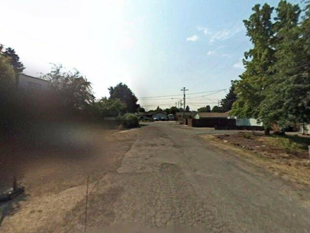 House image located at Eugene, OR 97402