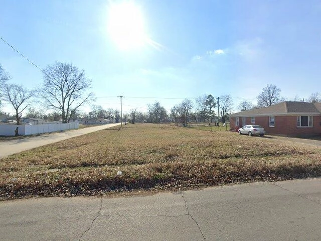 House image located at Sikeston, MO 63801