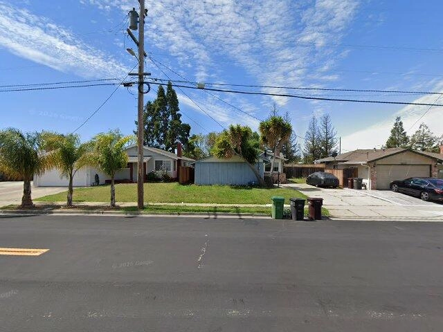 House image located at Hayward, CA 94544