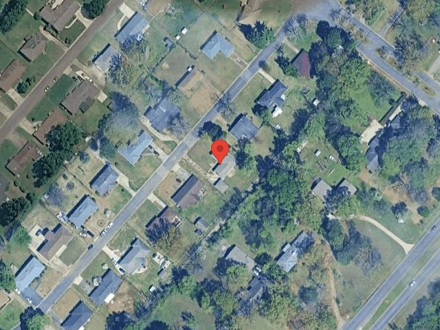 House image located at Fairfield, AL 35064
