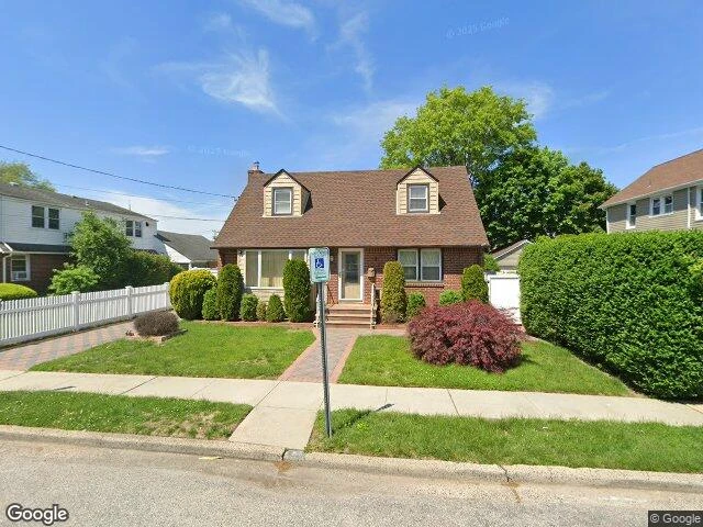 House image located at Franklin Square, NY 11010