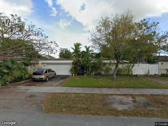 House image located at Miami, FL 33173