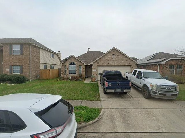 House image located at Alvin, TX 77511