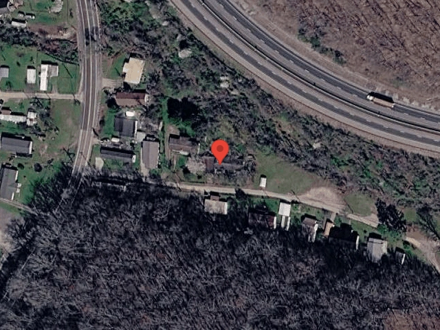 House image located at Eskdale, WV 25075