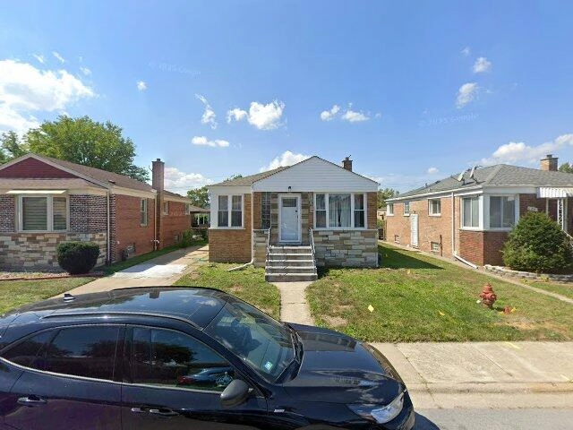 House image located at Riverdale, IL 60827