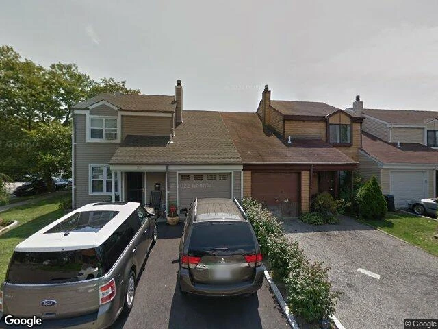 House image located at Bay Shore, NY 11706