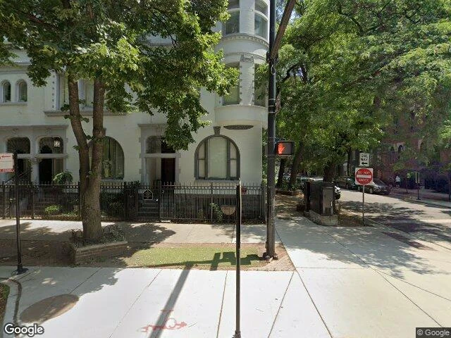 House image located at Chicago, IL 60610