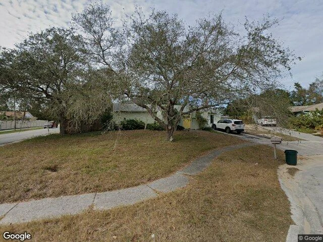 House image located at Tarpon Springs, FL 34689