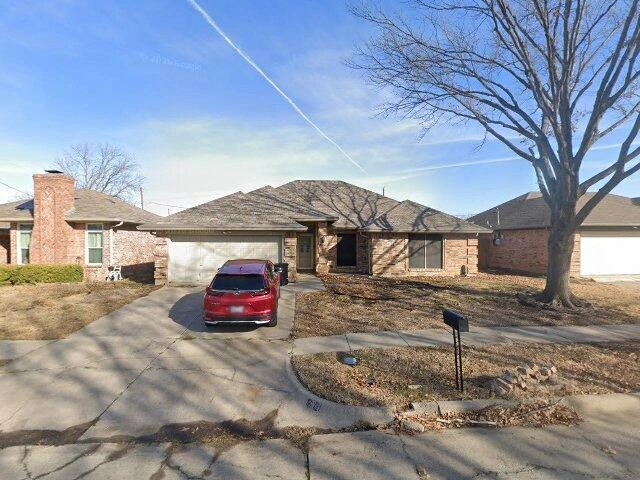 House image located at Arlington, TX 76001
