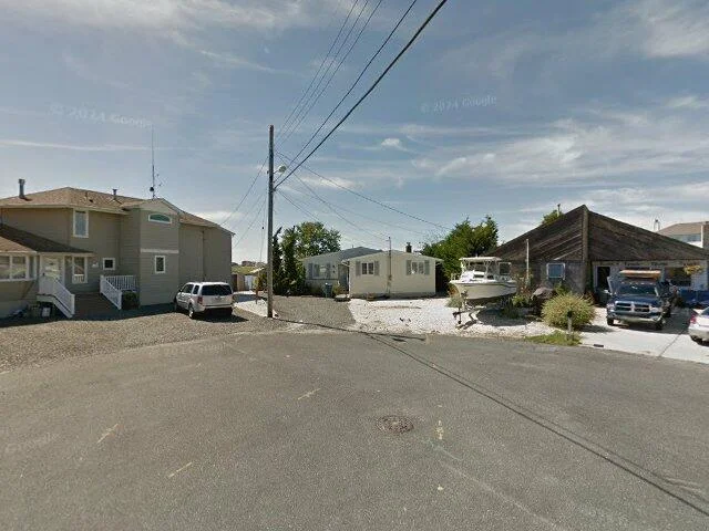 House image located at Tuckerton, NJ 08087